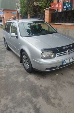 Універсал Volkswagen Golf 2006 в Вінниці