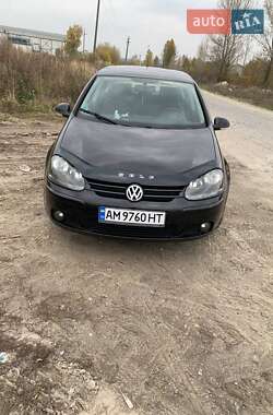 Хетчбек Volkswagen Golf 2006 в Звягелі