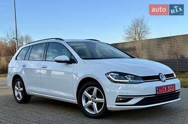 Универсал Volkswagen Golf 2017 в Стрые