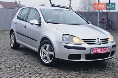 Хэтчбек Volkswagen Golf 2003 в Бучаче