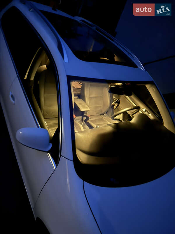 Универсал Volkswagen Golf 2010 в Житомире фото 16 Универсал Volkswagen Golf 2010 в Житомире