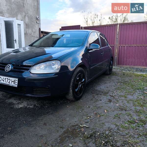 Volkswagen Golf 2004