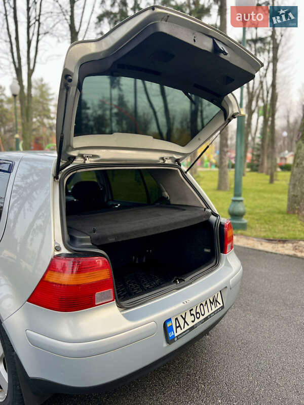 Хэтчбек Volkswagen Golf 1998 в Харькове