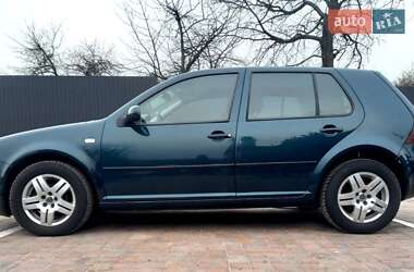 Хэтчбек Volkswagen Golf 2003 в Красилове