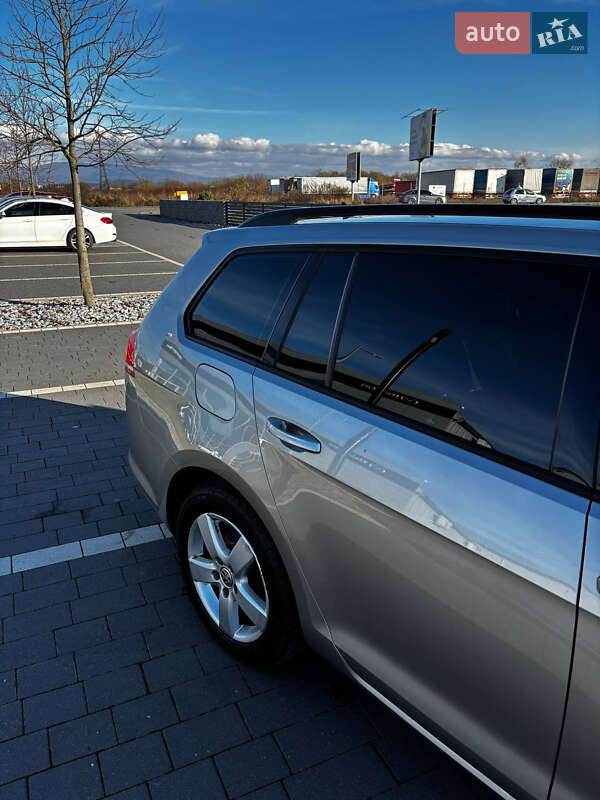 Универсал Volkswagen Golf 2014 в Мукачево