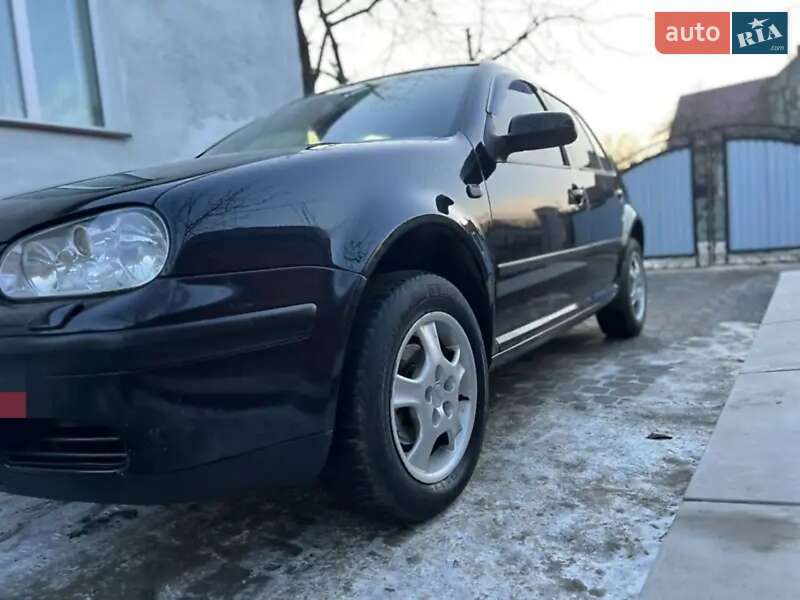 Volkswagen Golf 2000