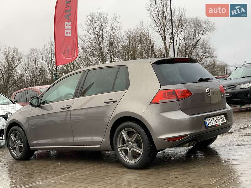 Хэтчбек Volkswagen Golf 2013 в Бердичеве