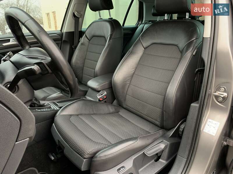 Хэтчбек Volkswagen Golf 2013 в Бердичеве