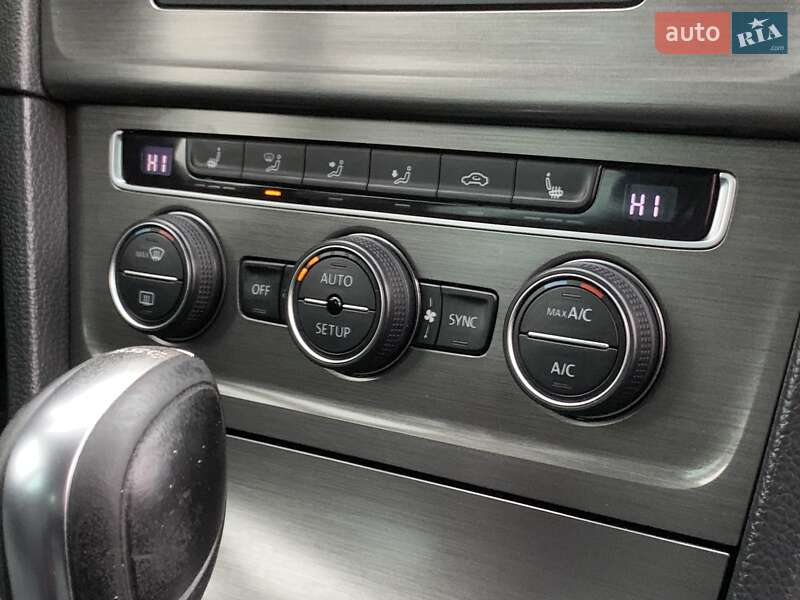 Хэтчбек Volkswagen Golf 2013 в Бердичеве