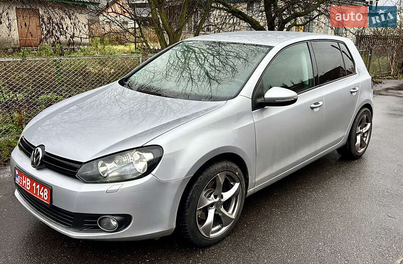 Хэтчбек Volkswagen Golf 2009 в Староконстантинове