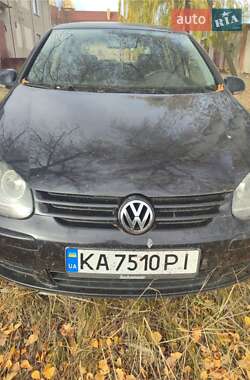 Хэтчбек Volkswagen Golf 2005 в Харькове