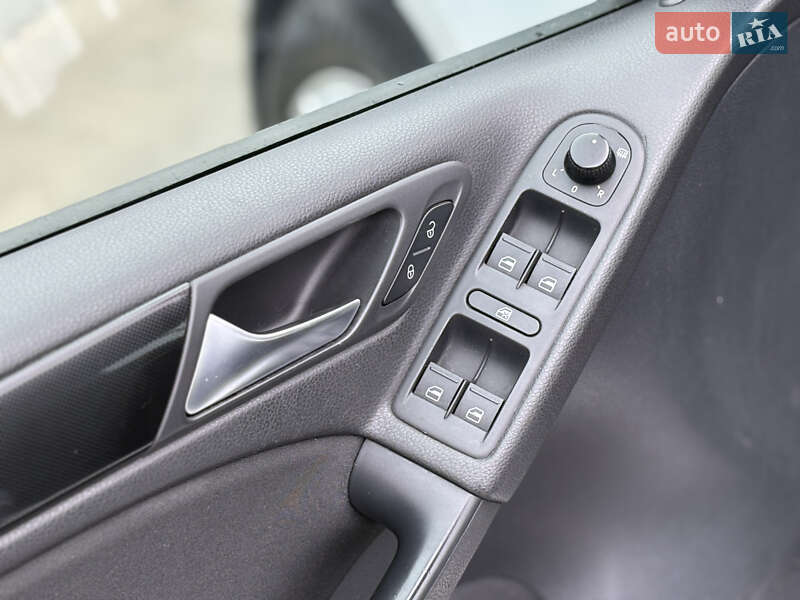 Хэтчбек Volkswagen Golf 2010 в Ходорове фото 17 Хэтчбек Volkswagen Golf 2010 в Ходорове