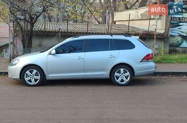 Універсал Volkswagen Golf 2010 в Одесі