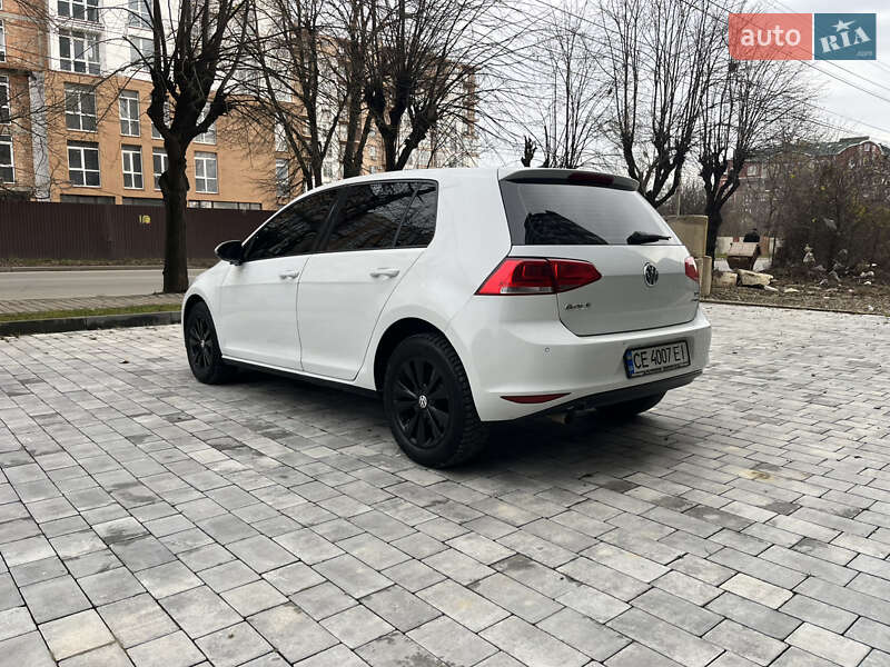 Хетчбек Volkswagen Golf 2014 в Чернівцях