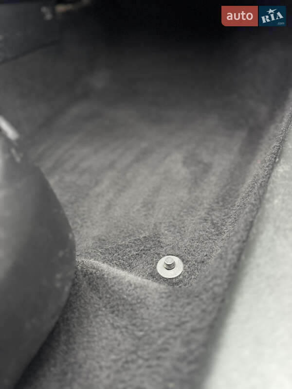 Хетчбек Volkswagen Golf 2003 в Борщеві