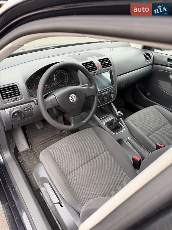 Универсал Volkswagen Golf 2008 в Чернигове