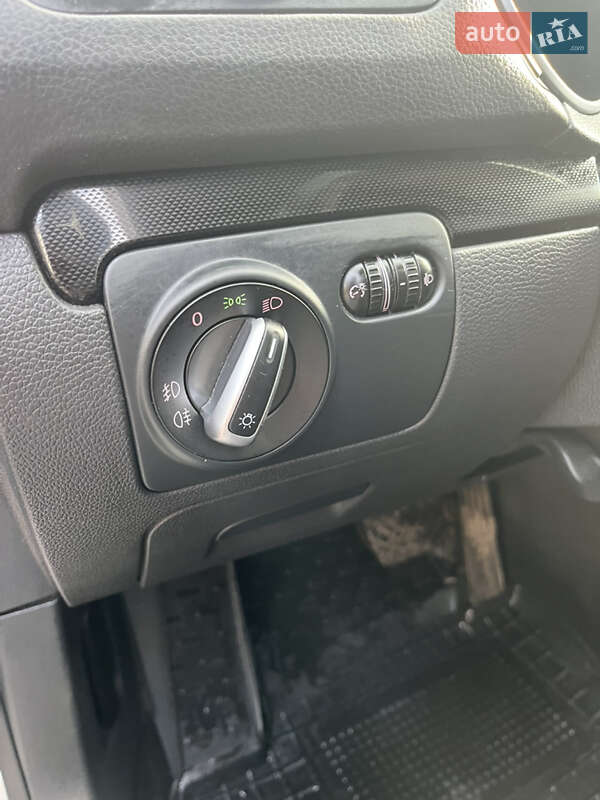 Универсал Volkswagen Golf 2012 в Киеве