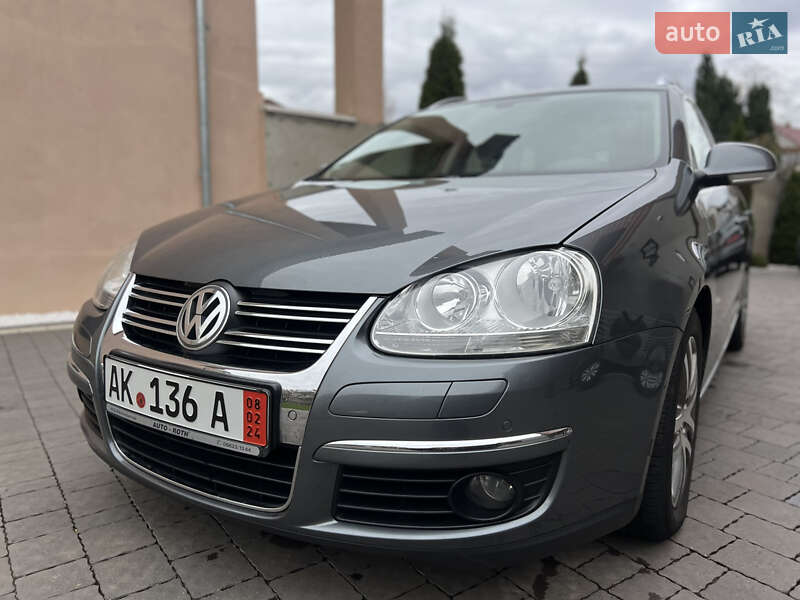 Универсал Volkswagen Golf 2009 в Мукачево