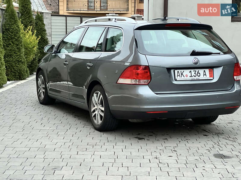 Универсал Volkswagen Golf 2009 в Мукачево