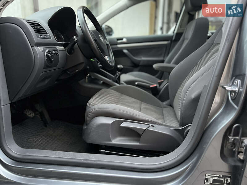 Универсал Volkswagen Golf 2009 в Мукачево