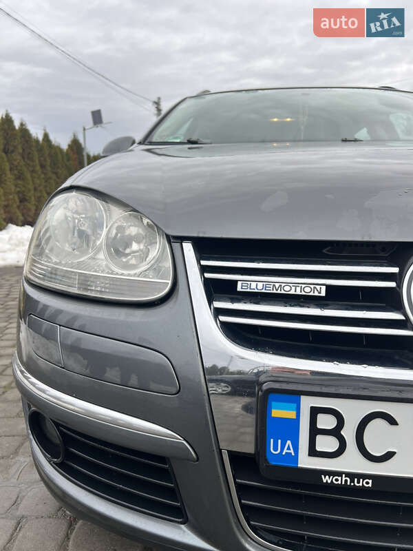 Универсал Volkswagen Golf 2008 в Львове