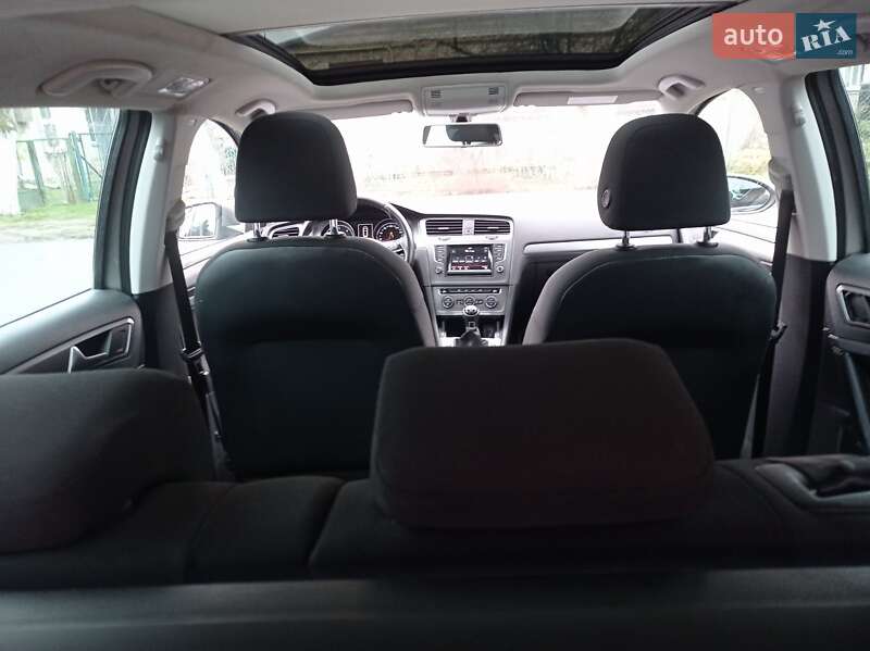 Универсал Volkswagen Golf 2014 в Луцке
