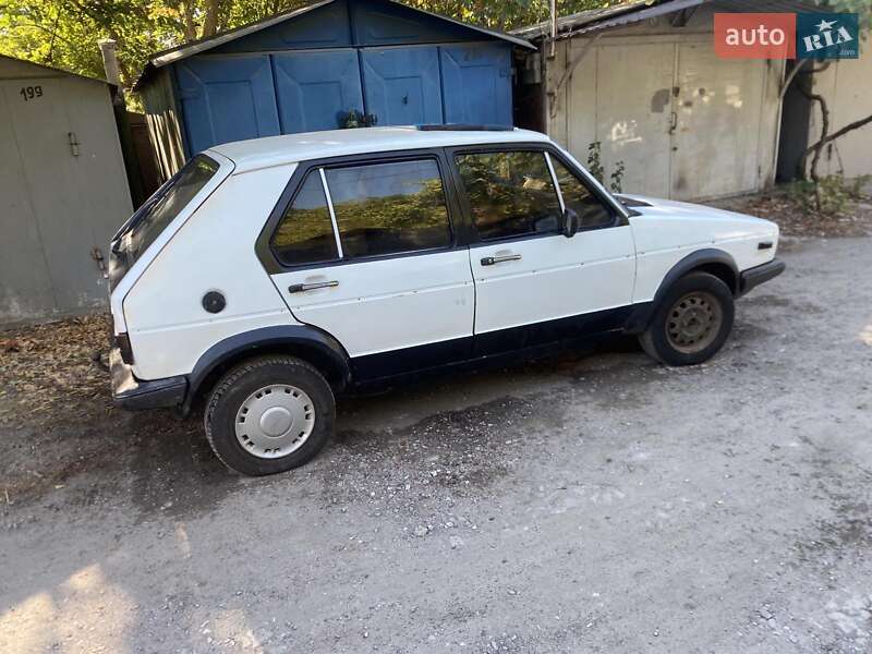 Хэтчбек Volkswagen Golf 1982 в Одессе