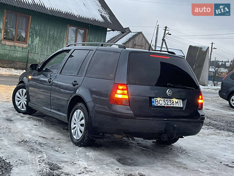 Універсал Volkswagen Golf 2000 в Турці