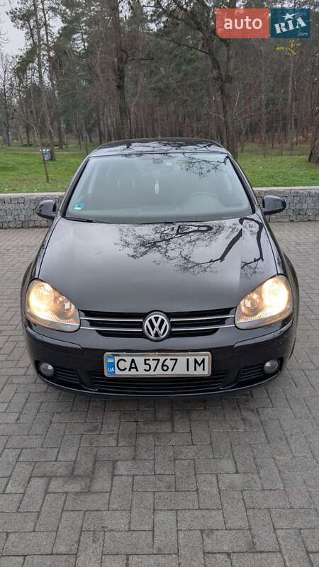 Хэтчбек Volkswagen Golf 2008 в Черкассах