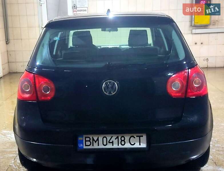 Хетчбек Volkswagen Golf 2006 в Сумах