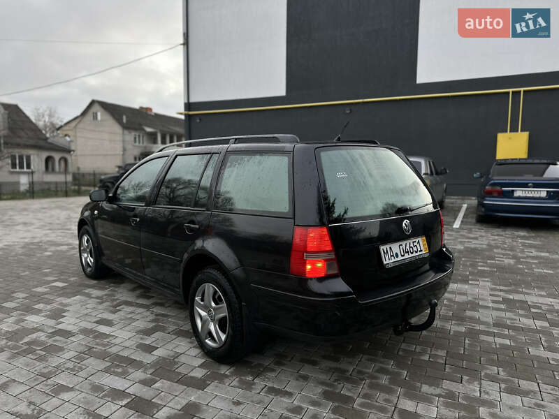 Универсал Volkswagen Golf 2003 в Кременце