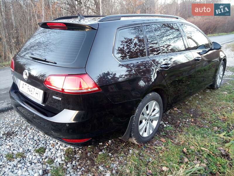 Універсал Volkswagen Golf 2016 в Івано-Франківську