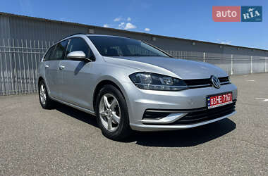 Универсал Volkswagen Golf 2019 в Киеве