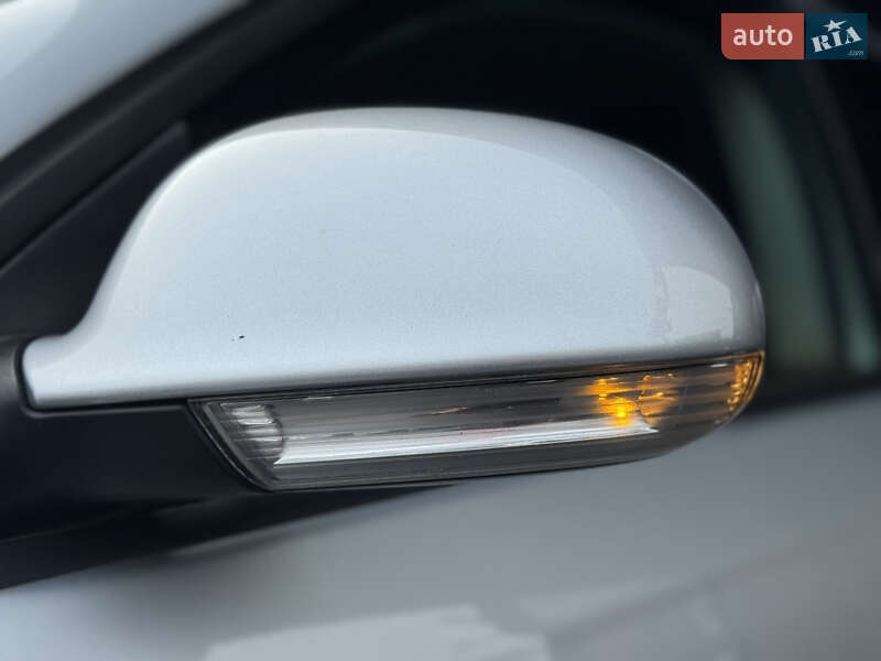 Універсал Volkswagen Golf 2009 в Вінниці