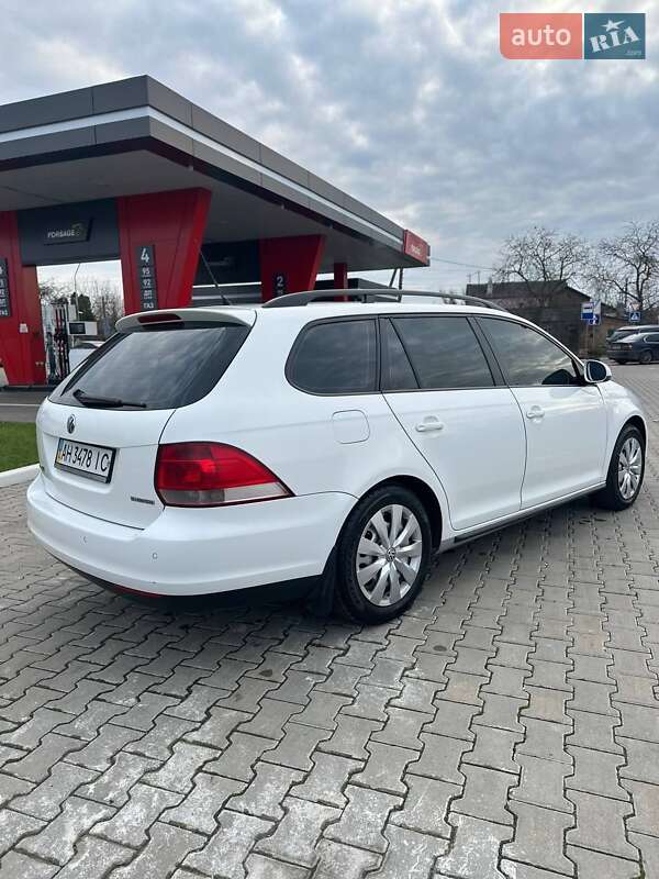 Универсал Volkswagen Golf 2009 в Житомире