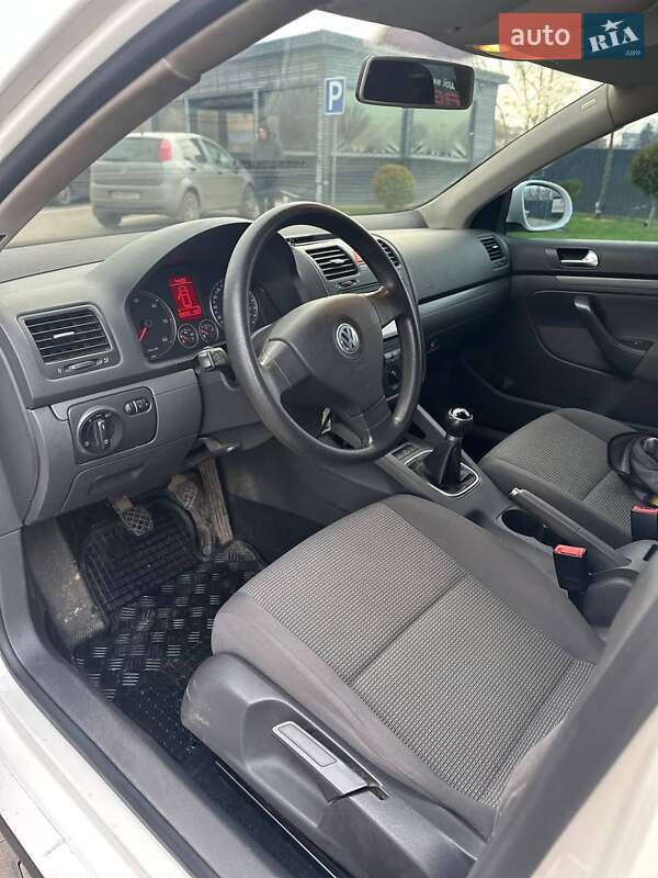 Универсал Volkswagen Golf 2009 в Житомире