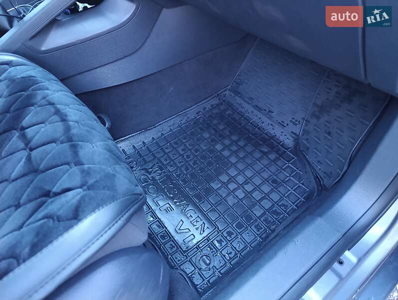 Хэтчбек Volkswagen Golf 2004 в Хмельницком фото 19 Хэтчбек Volkswagen Golf 2004 в Хмельницком