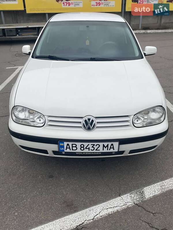 Хэтчбек Volkswagen Golf 1998 в Виннице