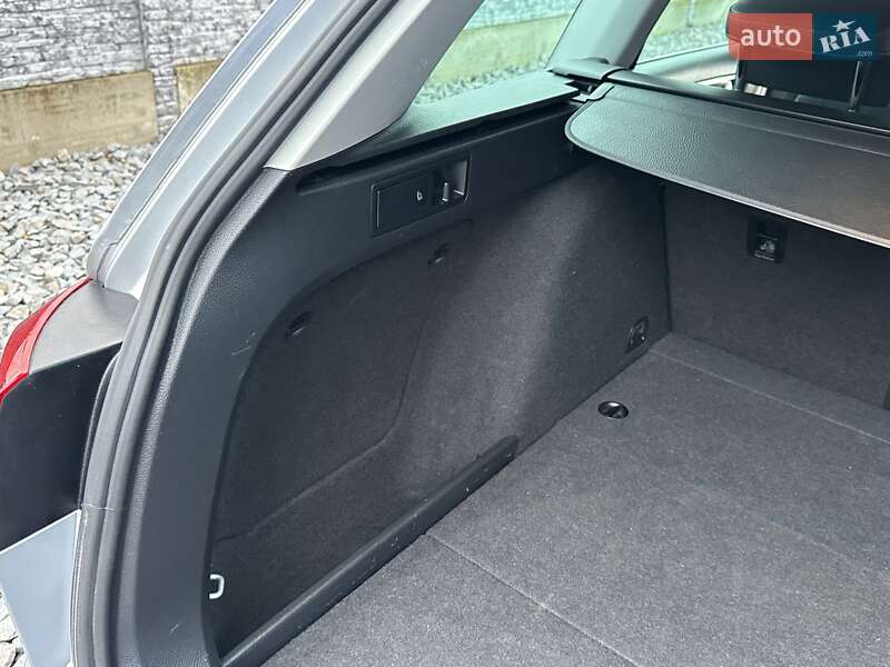 Универсал Volkswagen Golf 2015 в Ровно