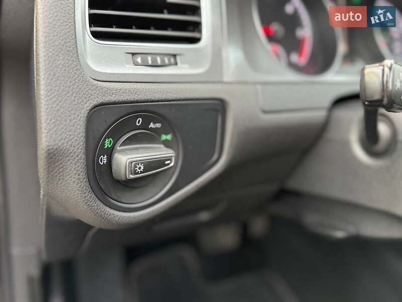 Универсал Volkswagen Golf 2016 в Дрогобыче фото 61 Универсал Volkswagen Golf 2016 в Дрогобыче