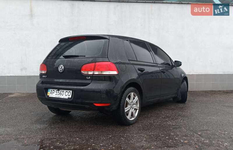 Хетчбек Volkswagen Golf 2009 в Києві