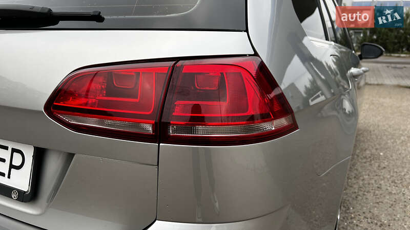 Універсал Volkswagen Golf 2016 в Кам'янець-Подільському