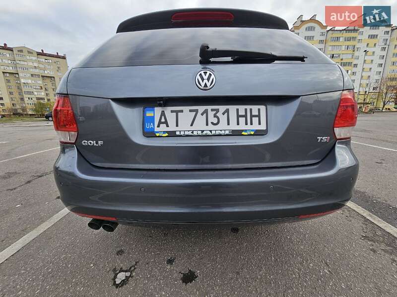 Универсал Volkswagen Golf 2012 в Ивано-Франковске