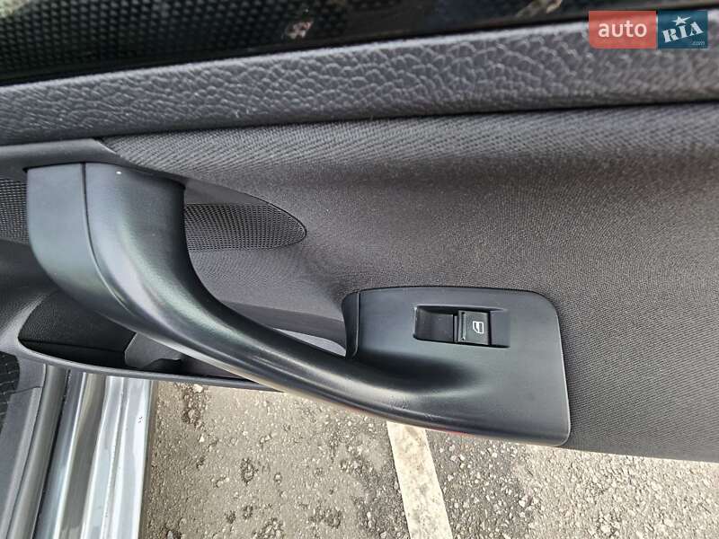 Универсал Volkswagen Golf 2012 в Ивано-Франковске