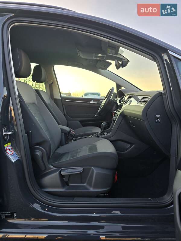 Хэтчбек Volkswagen Golf 2020 в Луцке фото 27 Хэтчбек Volkswagen Golf 2020 в Луцке