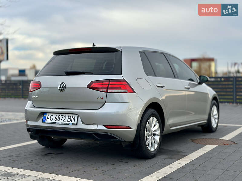 Хэтчбек Volkswagen Golf 2017 в Мукачево