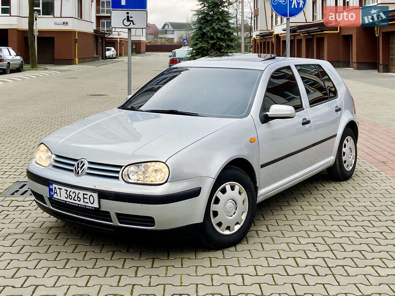 Volkswagen Golf 2000