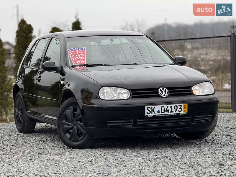 Volkswagen Golf 2003