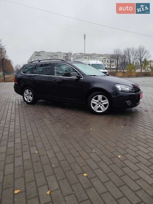 Универсал Volkswagen Golf 2010 в Белой Церкви