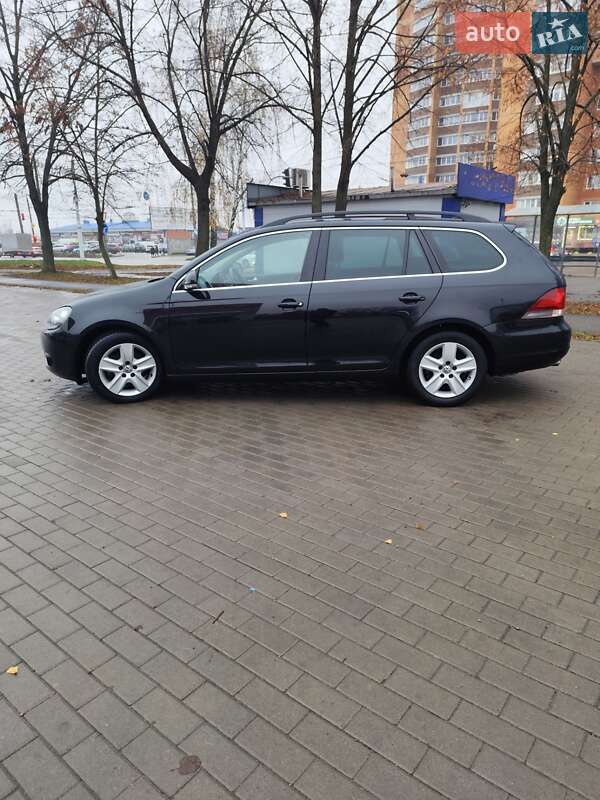 Универсал Volkswagen Golf 2010 в Белой Церкви